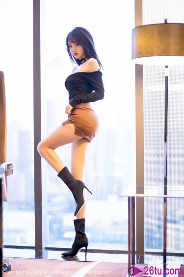 年轻的瑜伽教练2
